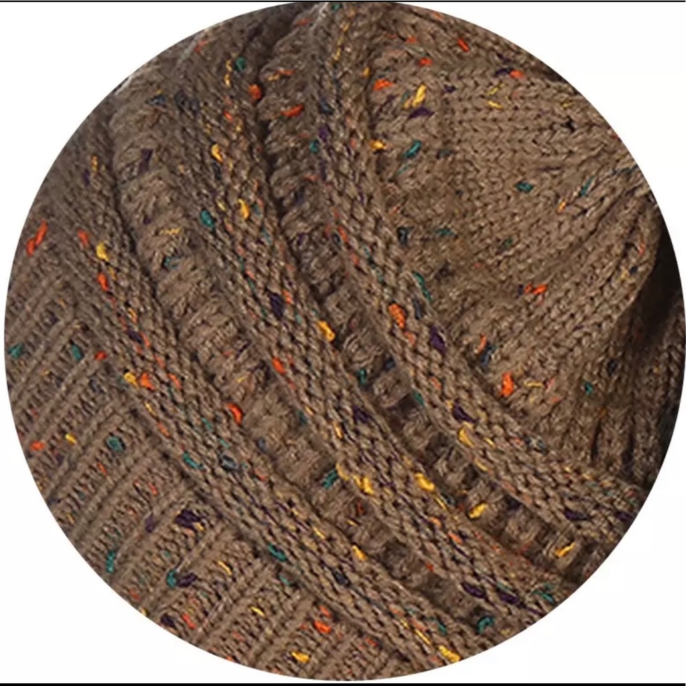 ✨25 ASSORTED COLORS!! Ponytail Chunky Knit Beanie✨ - Picture 12 of 16